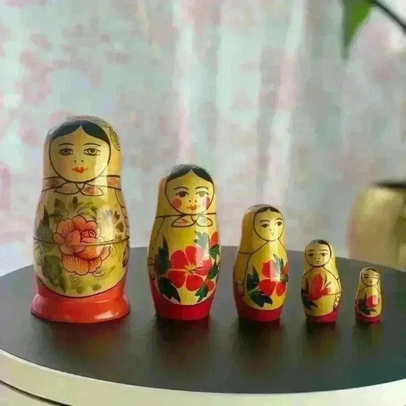 Vintage Handmade Nesting dolls - Picture 2 of 12